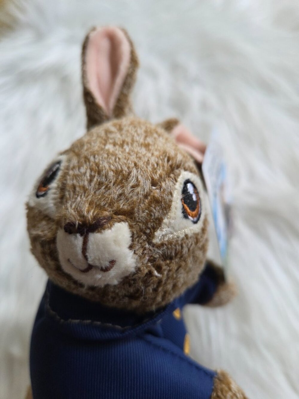 Peter Rabbit Plush Keychain - Picture 6 of 7